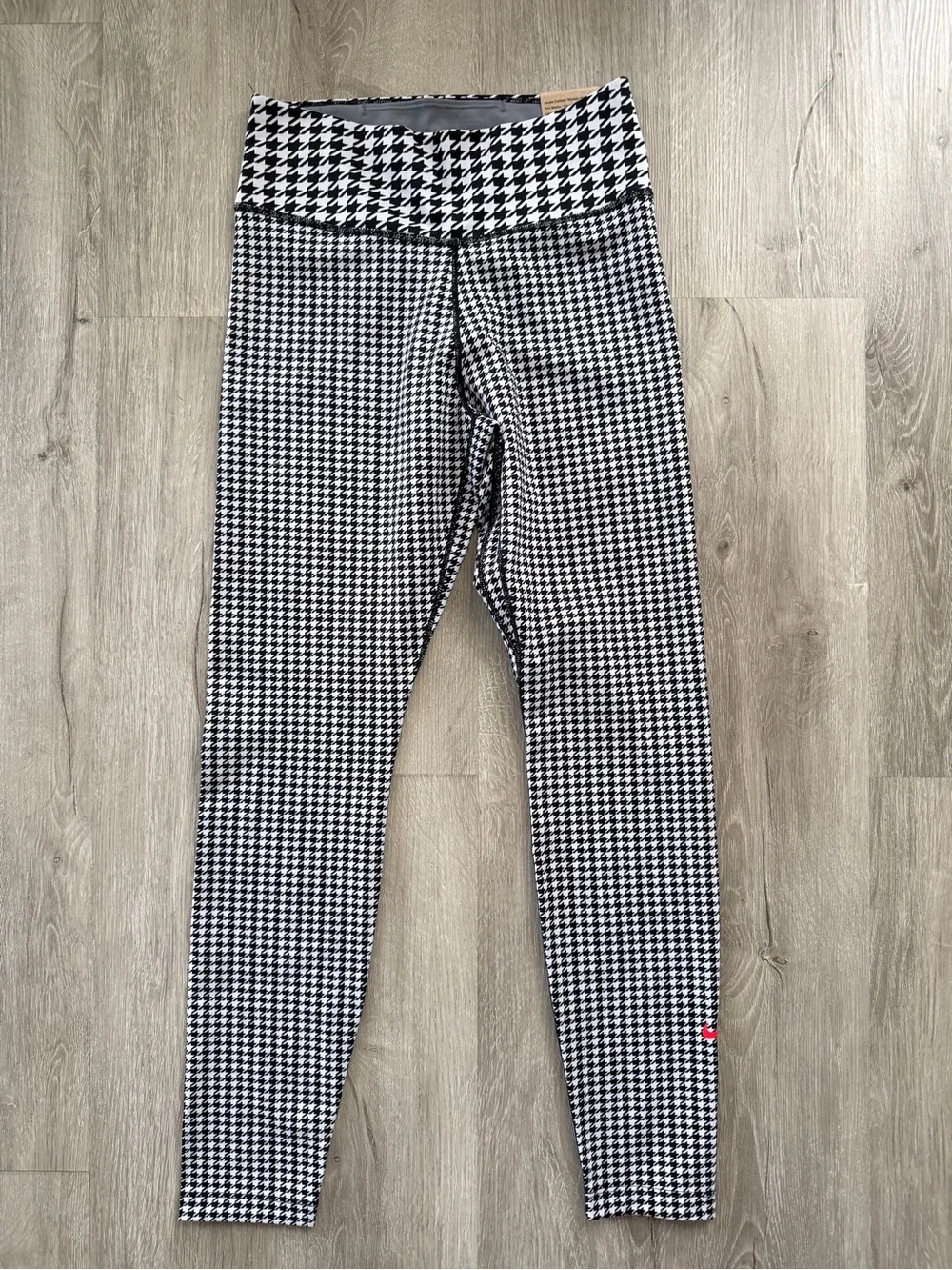 Womens Nike Dri-Fit One Icon Clash Mid Rise 7/8 Leggings DD4563-100 Small NWT